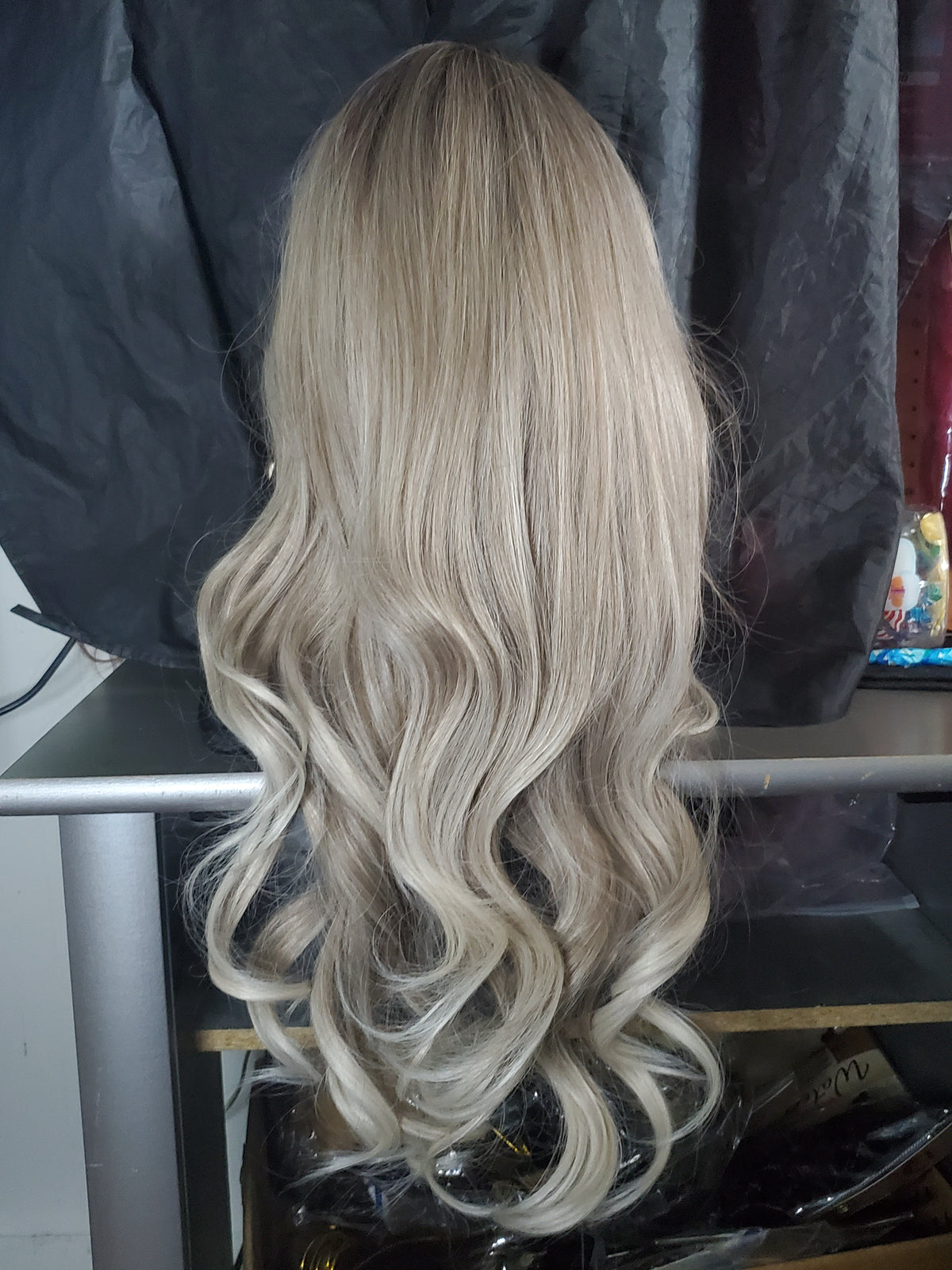 Light ash blonde ombre wavy wig