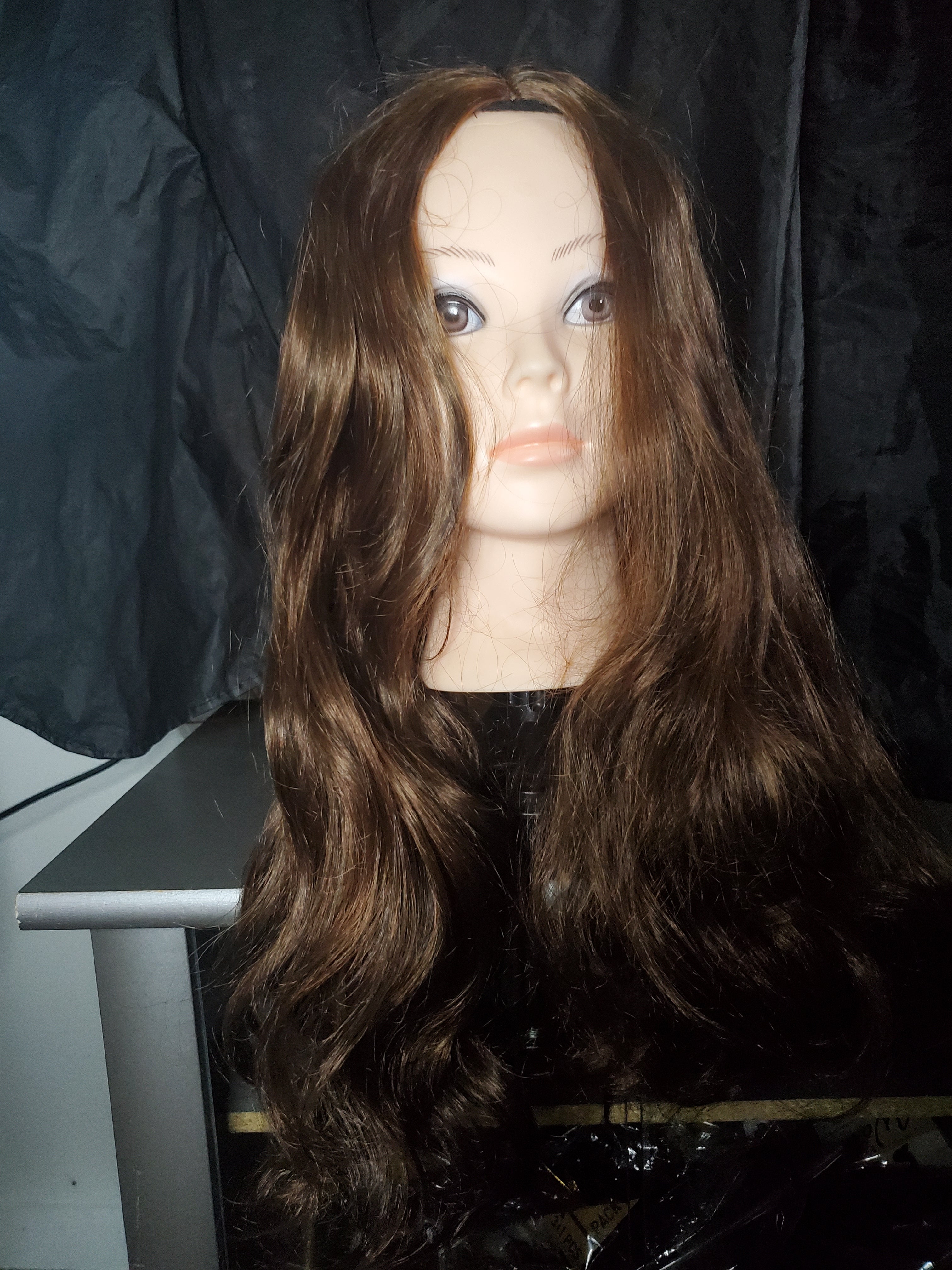 Dark brown wavy wig