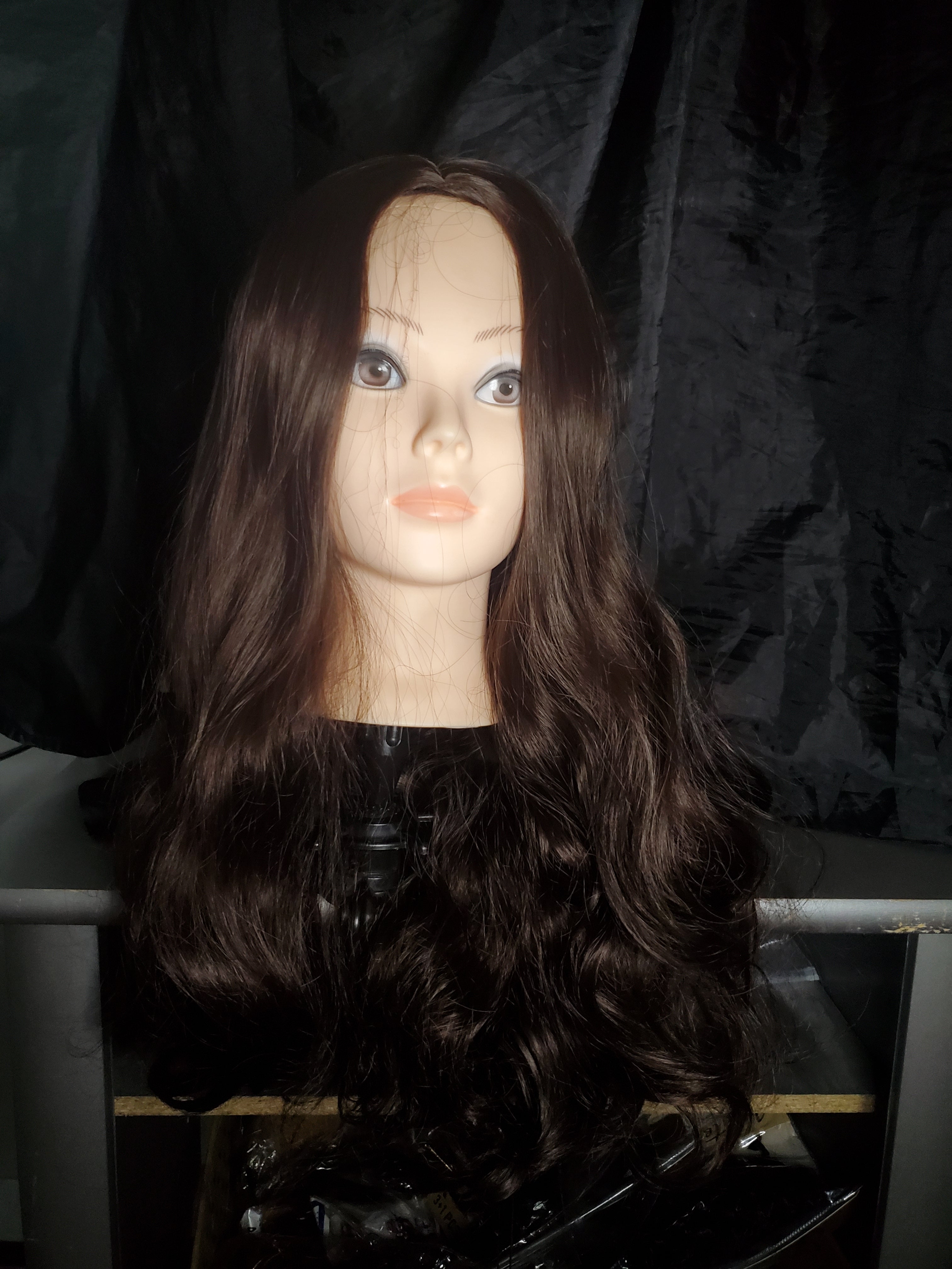 Dark brown wavy wig