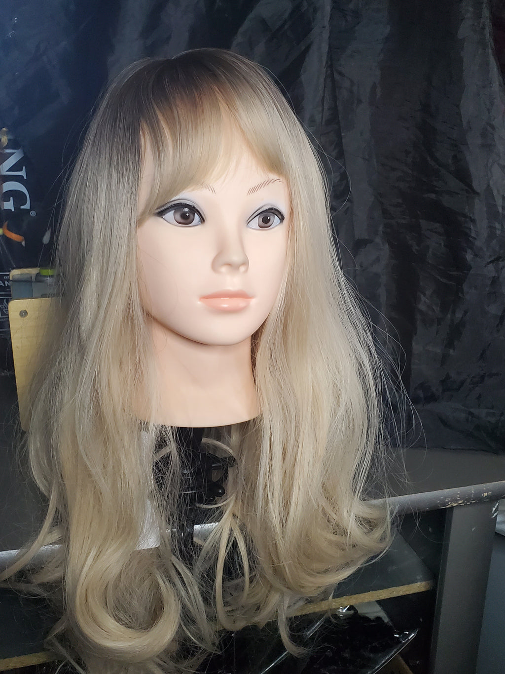 Blonde ombre wig with bangs