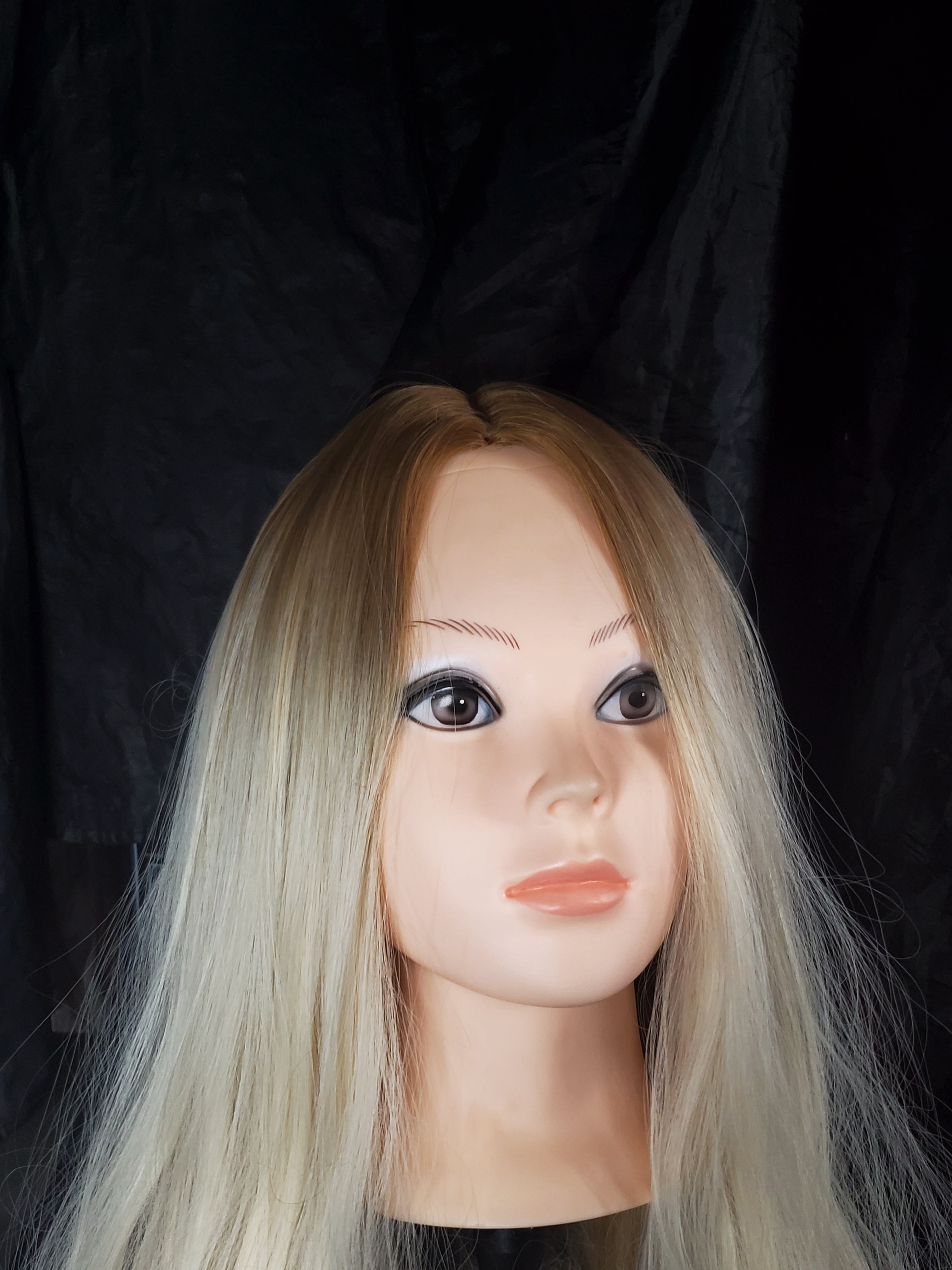 Light blonde ombre wavy wig